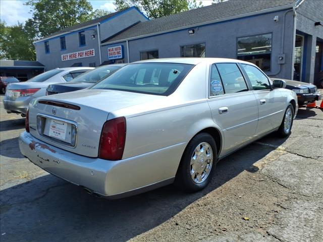 2002 Cadillac DeVille Base