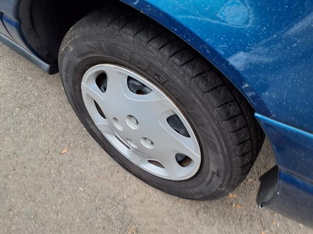 2002 Saturn S-Series SL1