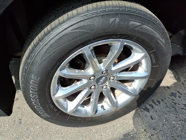 2015 Lincoln MKX Base