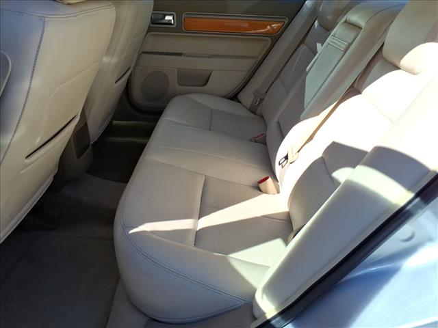 2006 Lincoln Zephyr Base