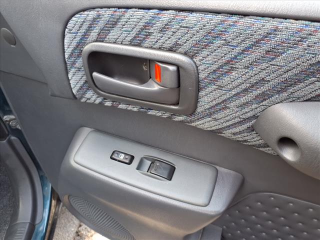 2000 Toyota RAV4 Base