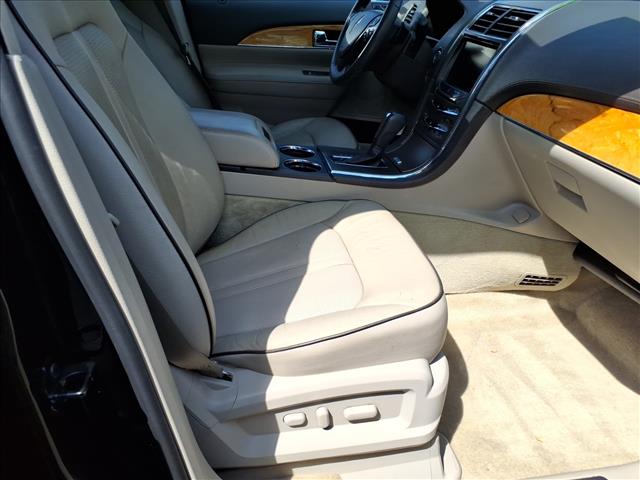2015 Lincoln MKX Base