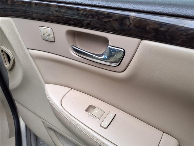 2008 Cadillac DTS Base