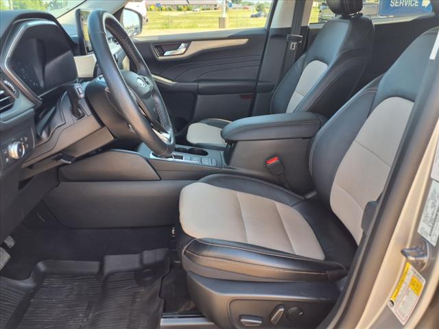 2021 Ford Escape Hybrid Titanium