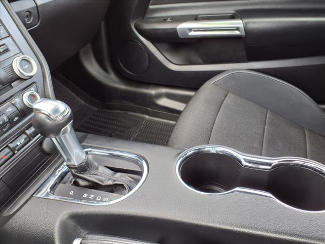2017 Ford Mustang V6