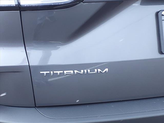 2022 Ford Escape Hybrid Titanium 7