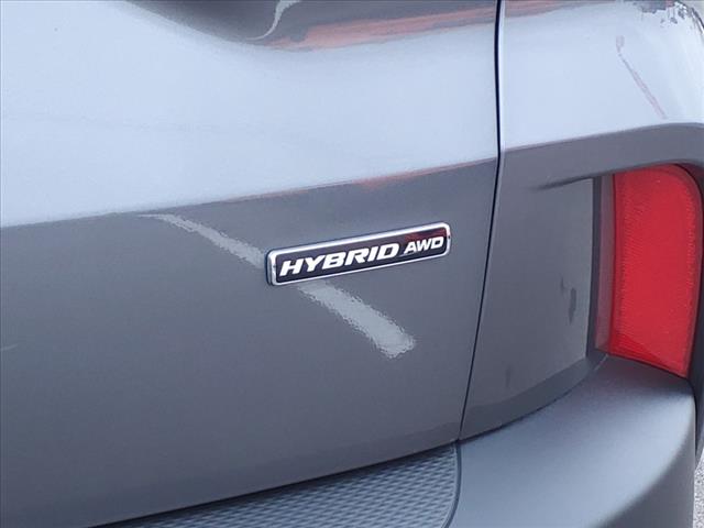 2022 Ford Escape Hybrid Titanium 8