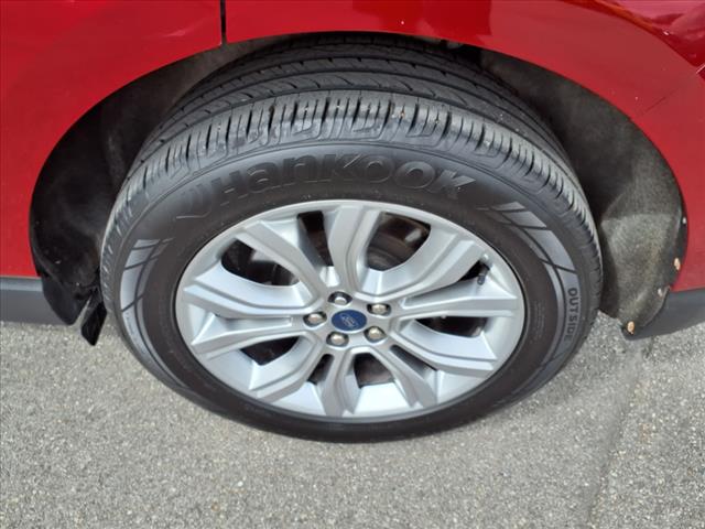 2022 Ford Edge Titanium