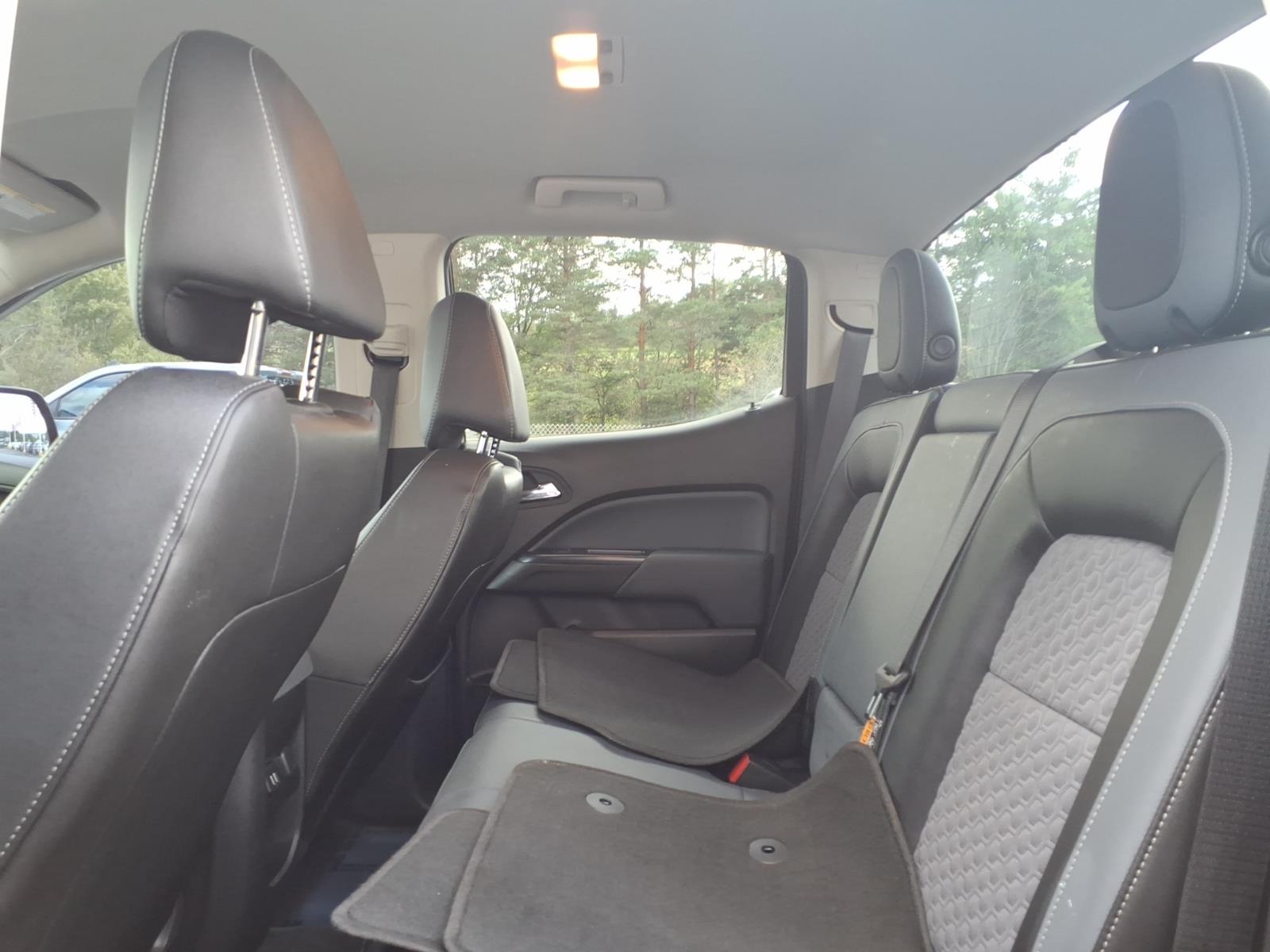2015 Chevrolet Colorado photo 10 of 27