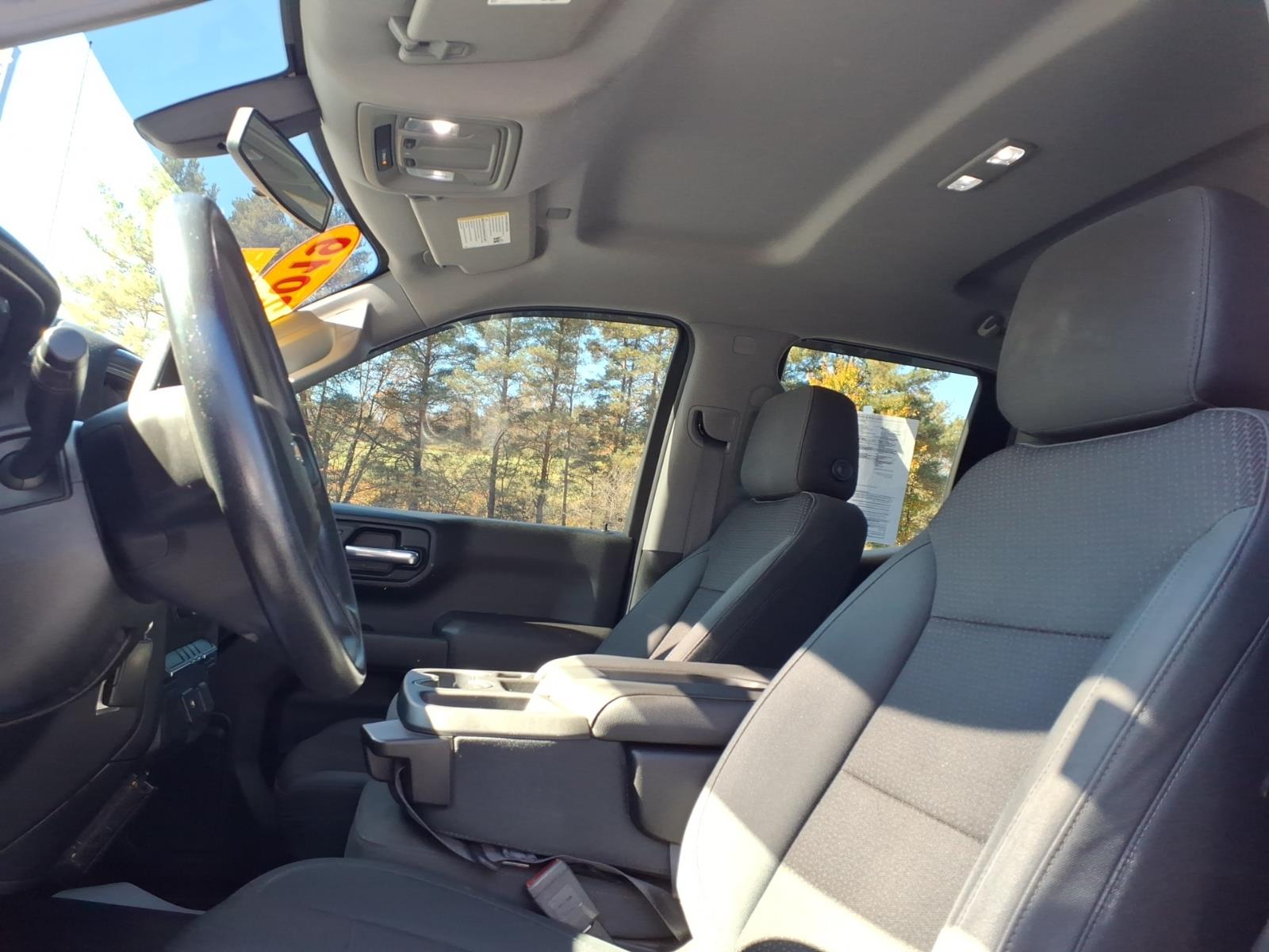 2019 Chevrolet Silverado 1500 photo 10 of 24