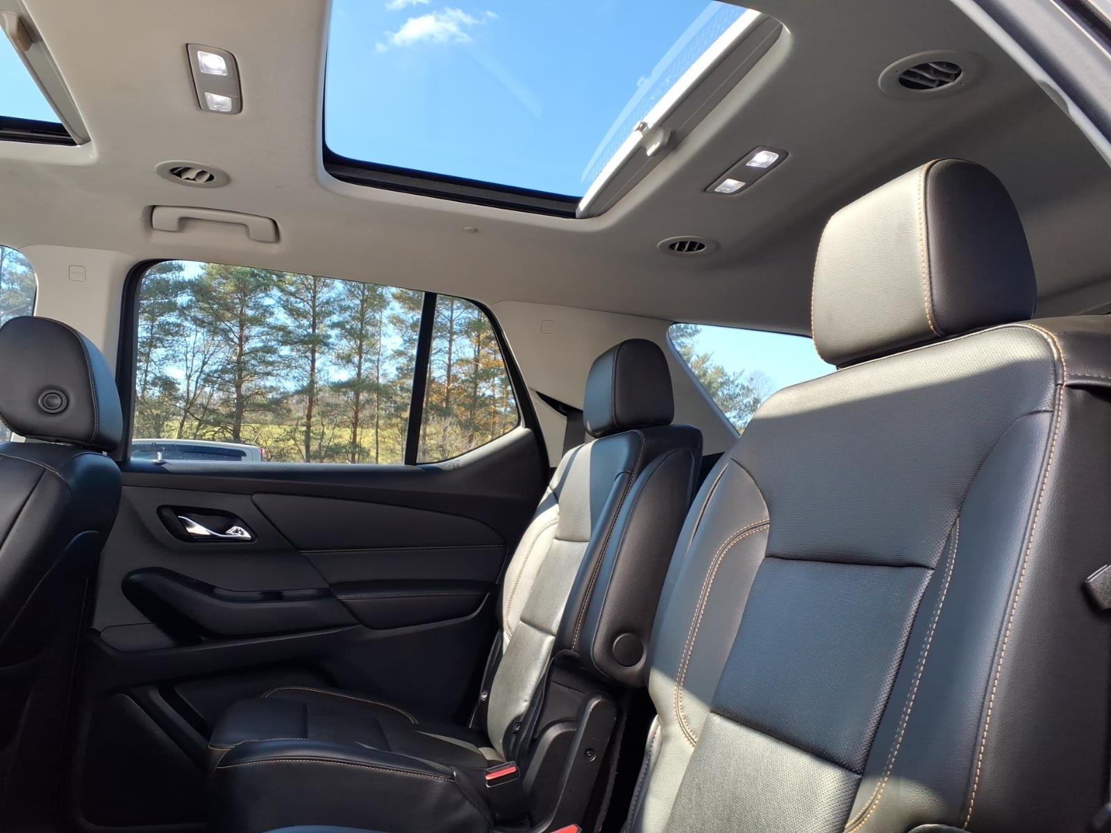 2020 Chevrolet Traverse photo 10 of 29
