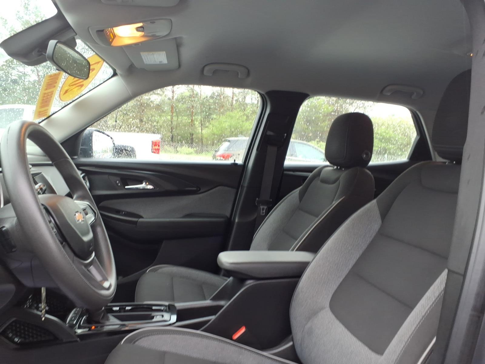 2021 Chevrolet Trailblazer LS - 9