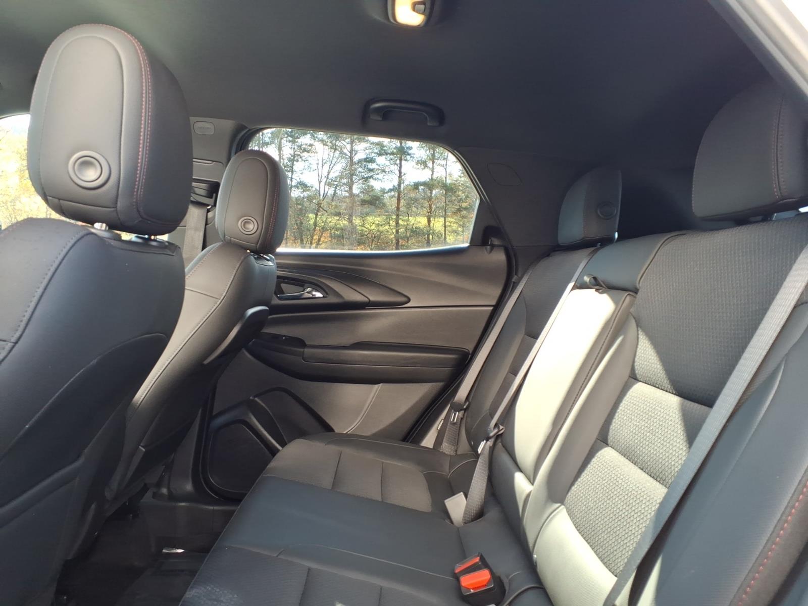 2022 Chevrolet Trailblazer photo 10 of 27
