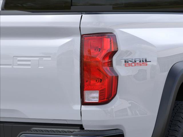 2026 Chevrolet Colorado Trail Boss Summit White Gaz at Memorial Highway Chevrolet