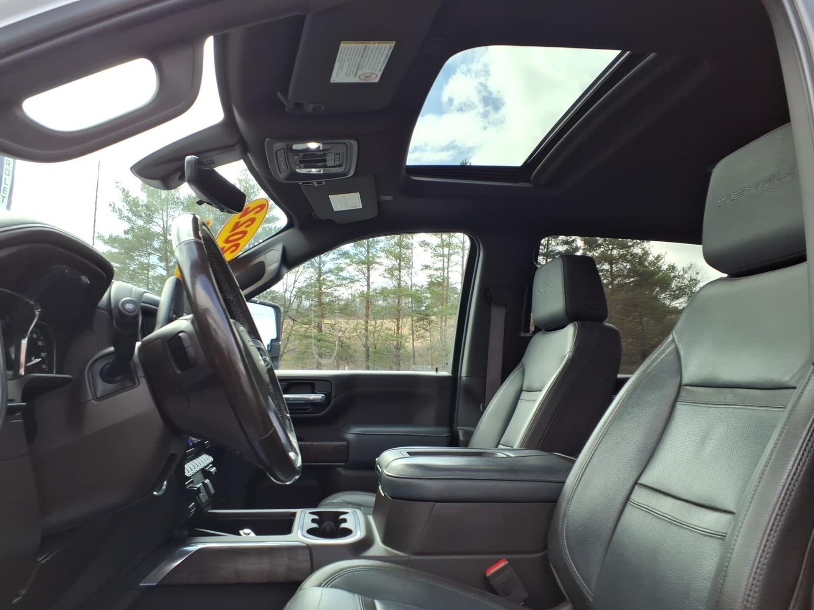 2022 GMC Sierra 2500HD Denali - 10