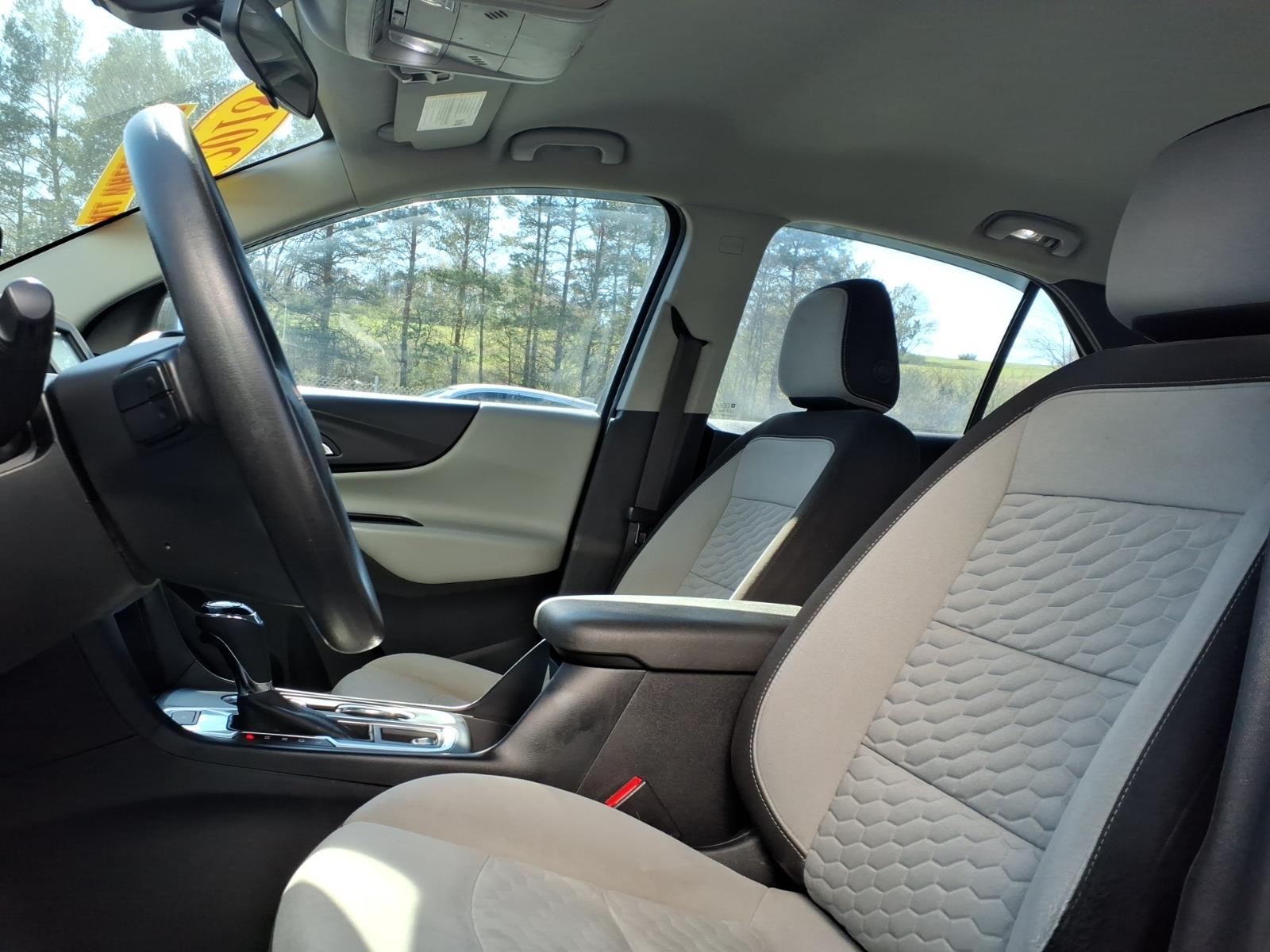 2018 Chevrolet Equinox LS - 10