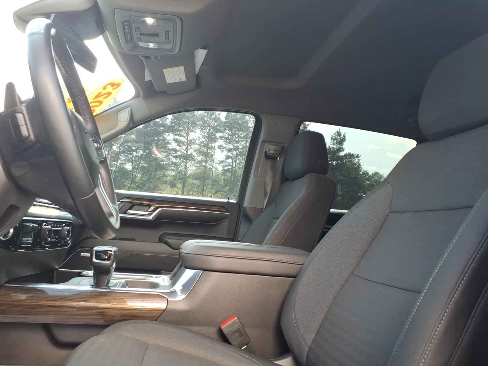 2023 Chevrolet Silverado 1500 RST - 10