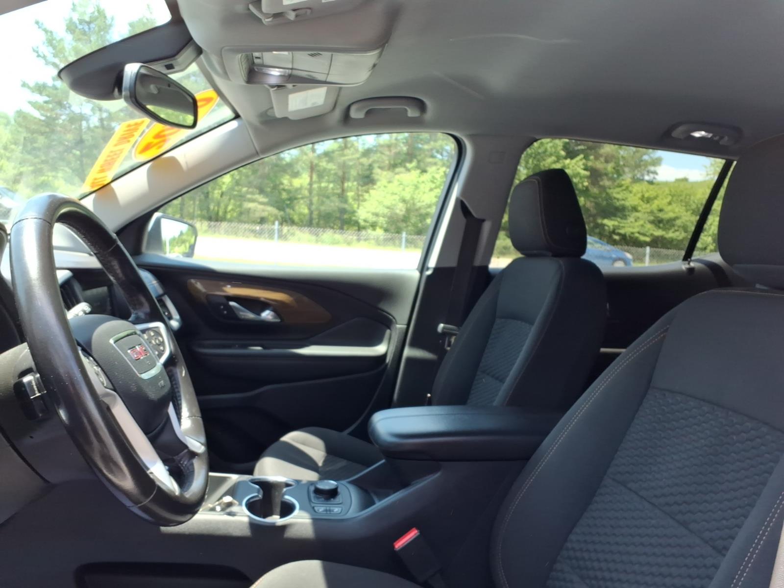 2020 GMC TERRAIN - 10