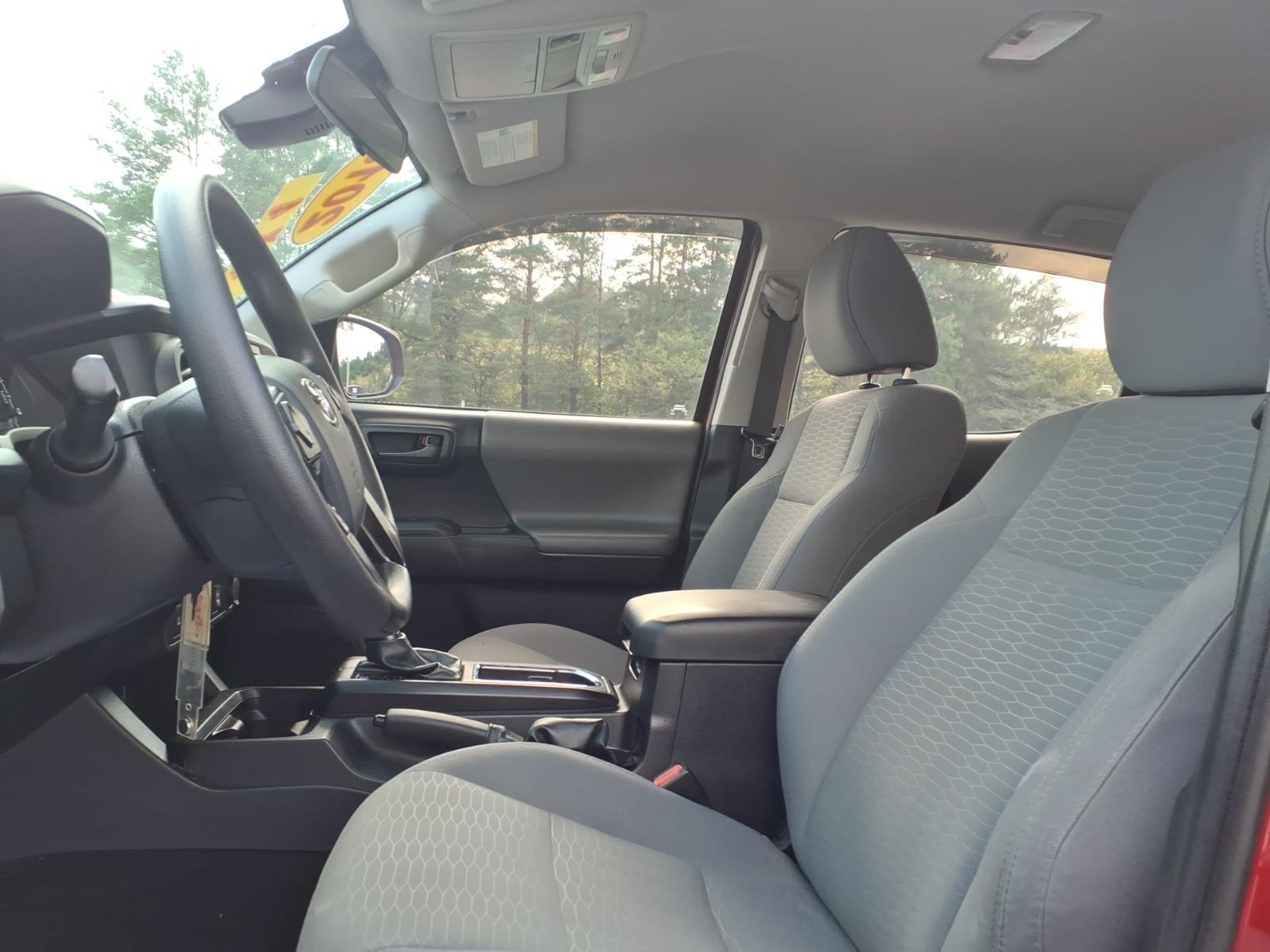 2018 Toyota Tacoma SR V6 - 10