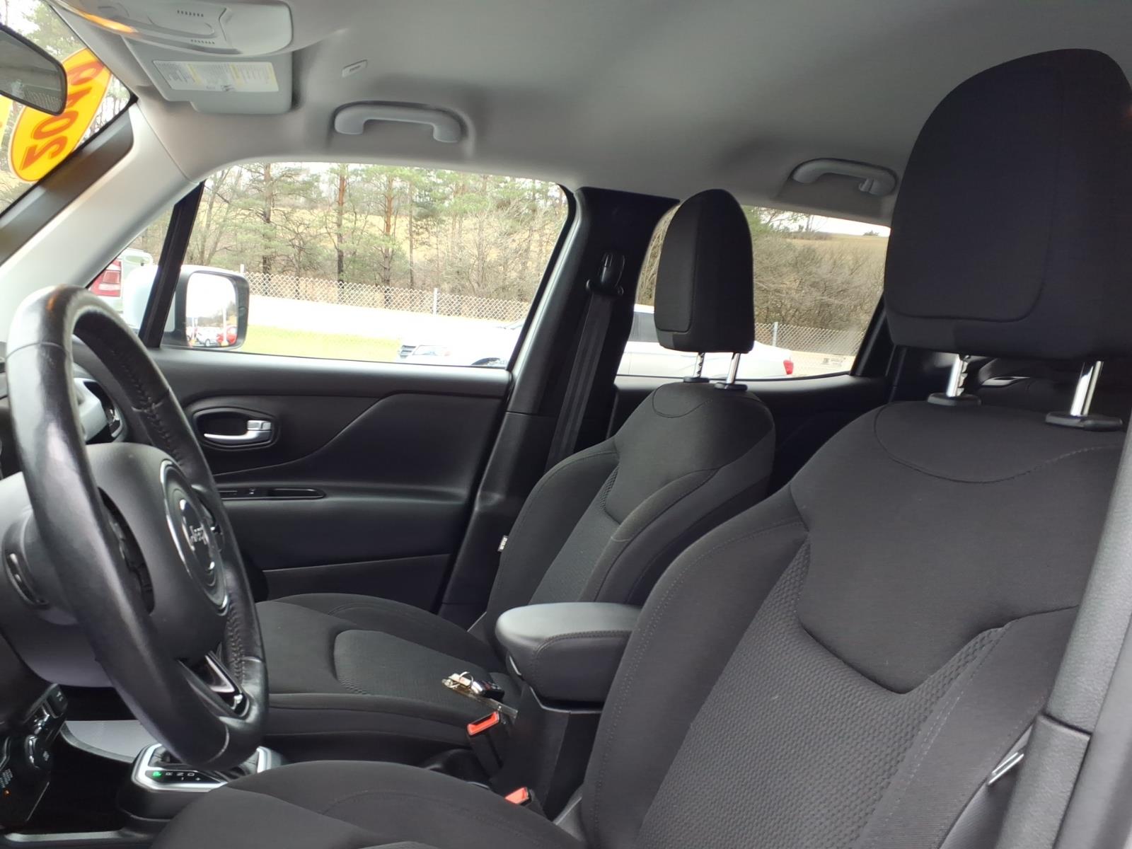 2019 Jeep Renegade Altitude - 10