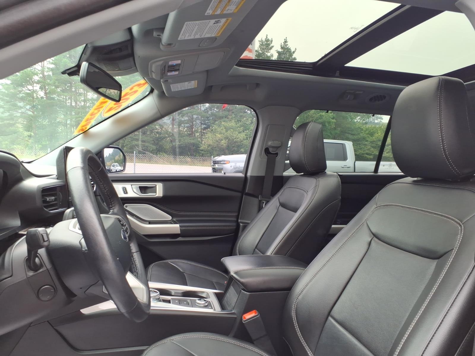 2023 Ford Explorer Limited Iconic Silver at Memorial Highway Chevrolet
