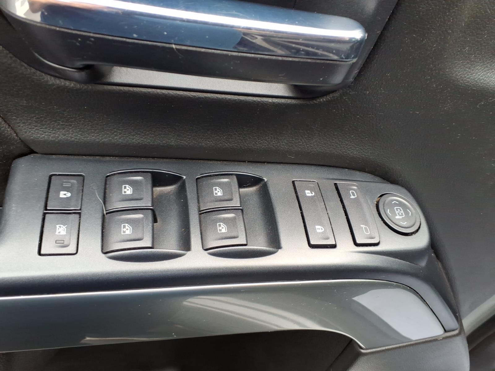 2016 Chevrolet Silverado 1500 LT - 11