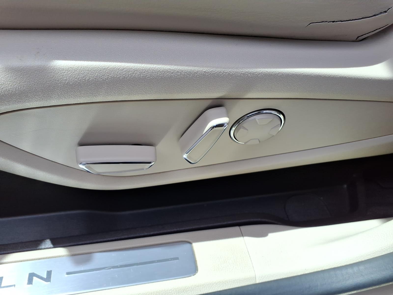 2018 Lincoln MKC Premiere - 11