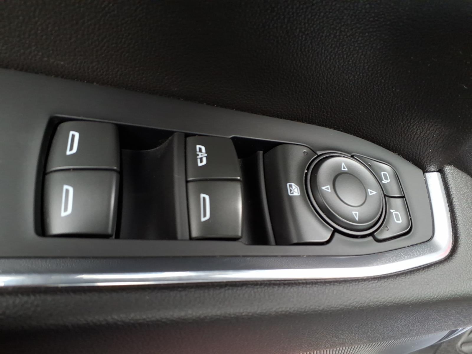 2022 Chevrolet Silverado 1500 photo 14 of 25
