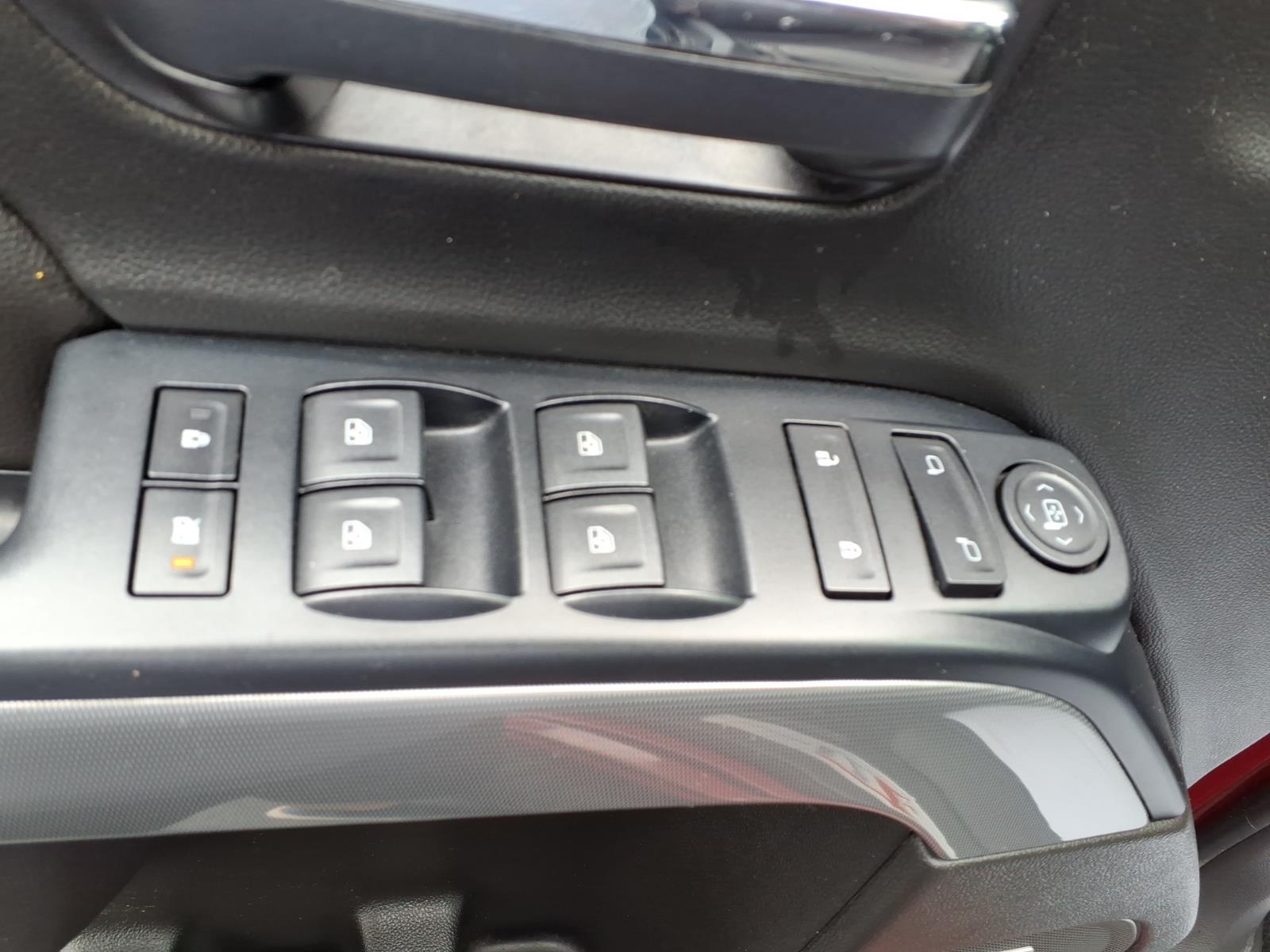 2018 Chevrolet Silverado 1500 photo 14 of 26