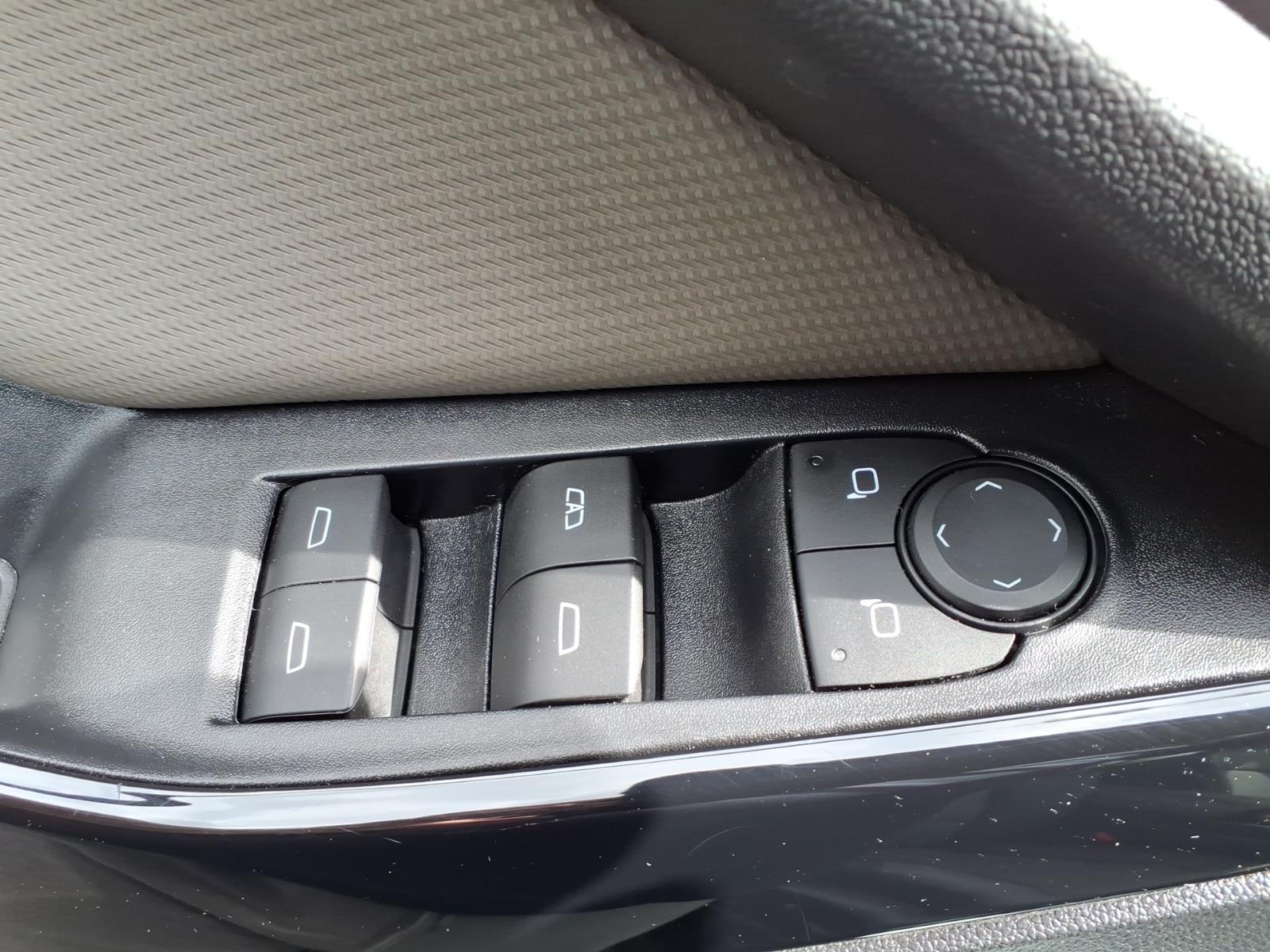 2025 Chevrolet Equinox LT Summit White at Team Chevrolet Buick GMC