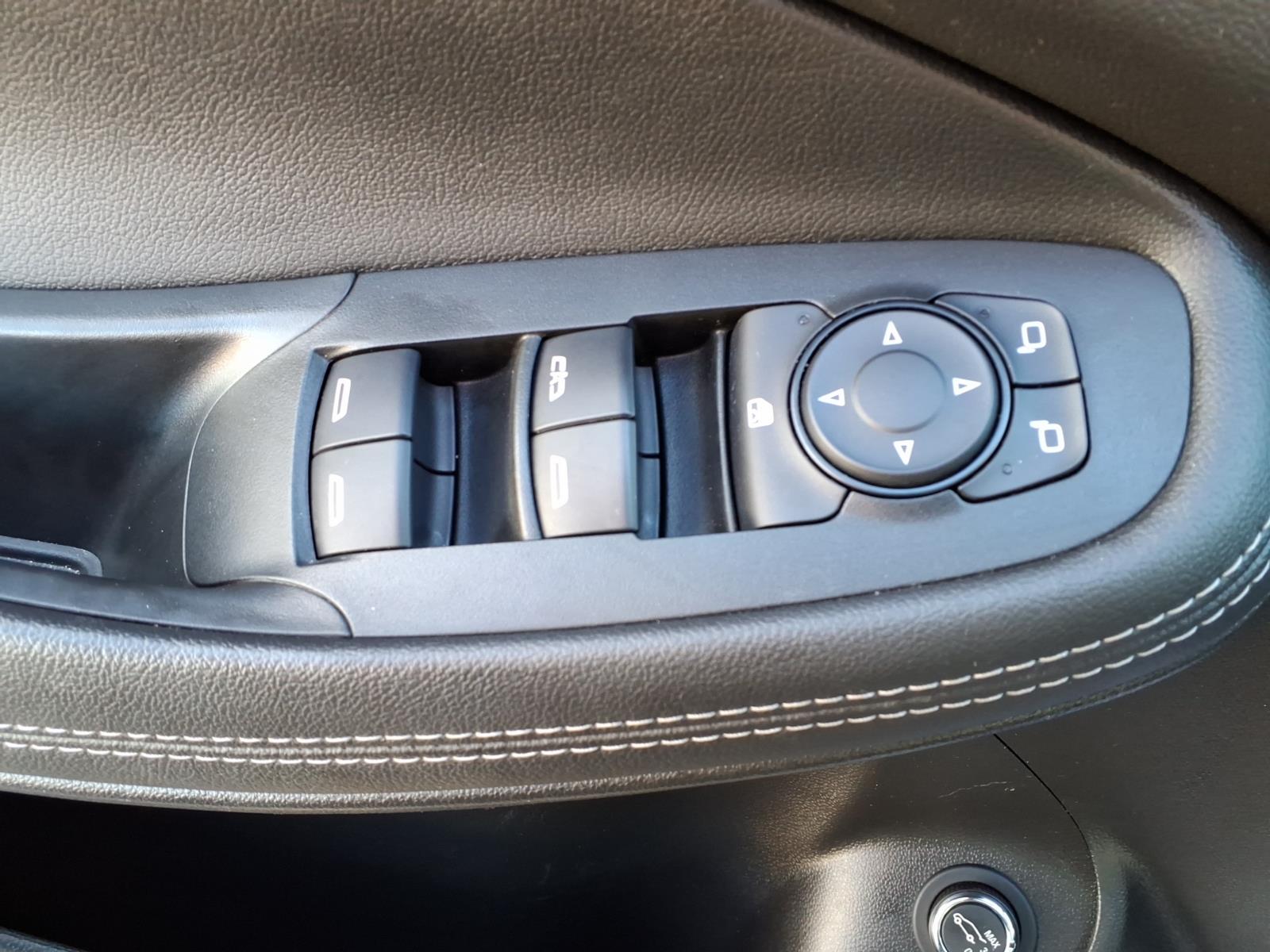 2021 Buick Encore GX photo 14 of 30