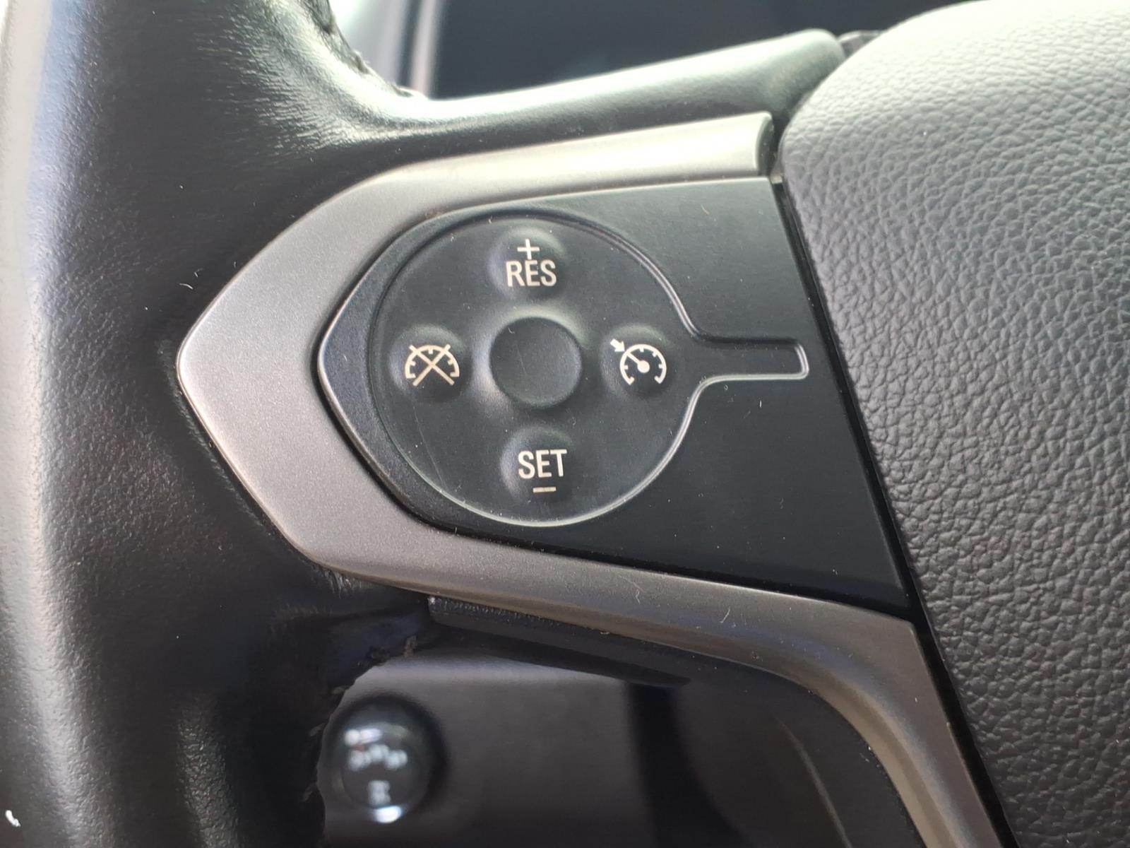 2015 Chevrolet Colorado photo 16 of 27