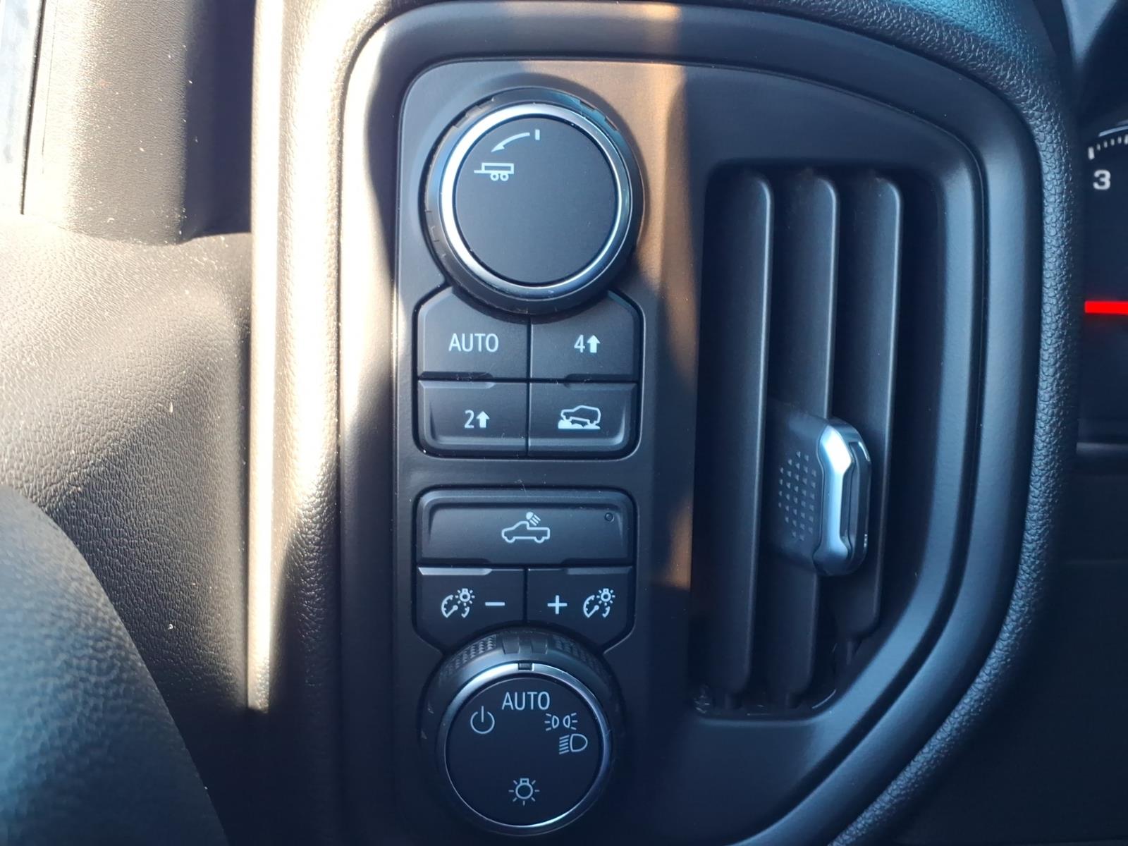 2019 Chevrolet Silverado 1500 photo 17 of 24