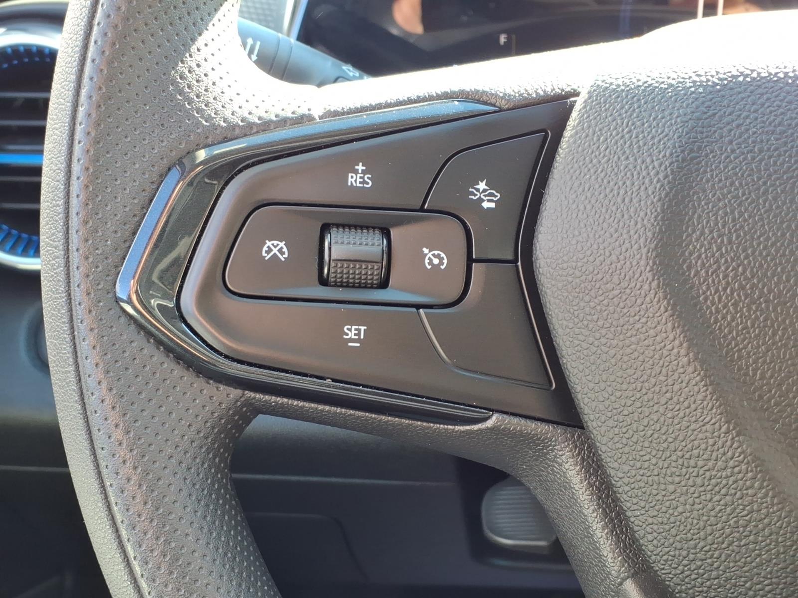 2024 Chevrolet Trax photo 17 of 27