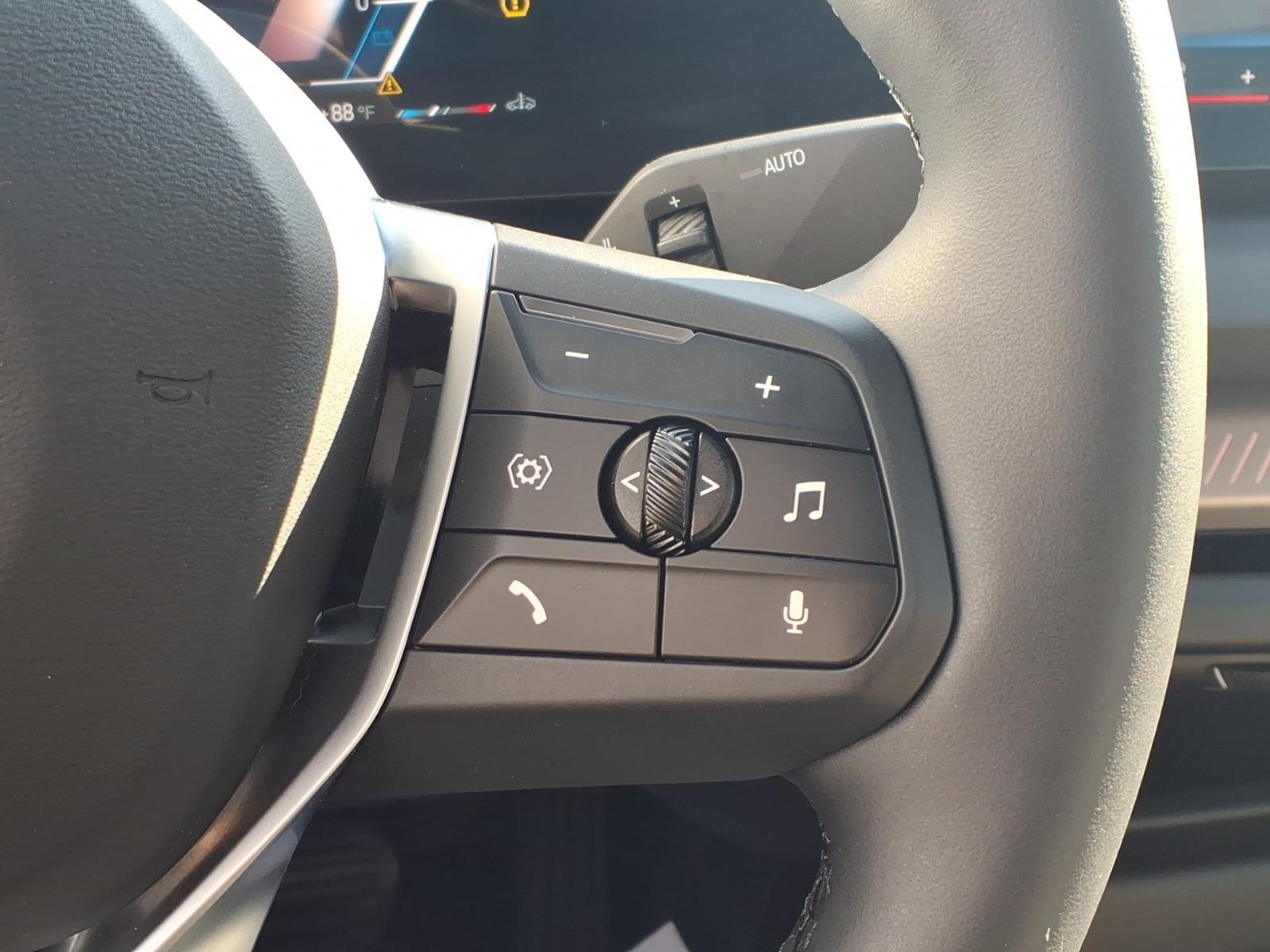 2025 BMW 2 Series photo 17 of 27