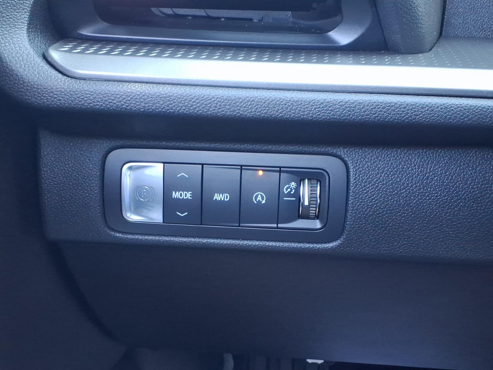 2025 Chevrolet Traverse photo 19 of 28