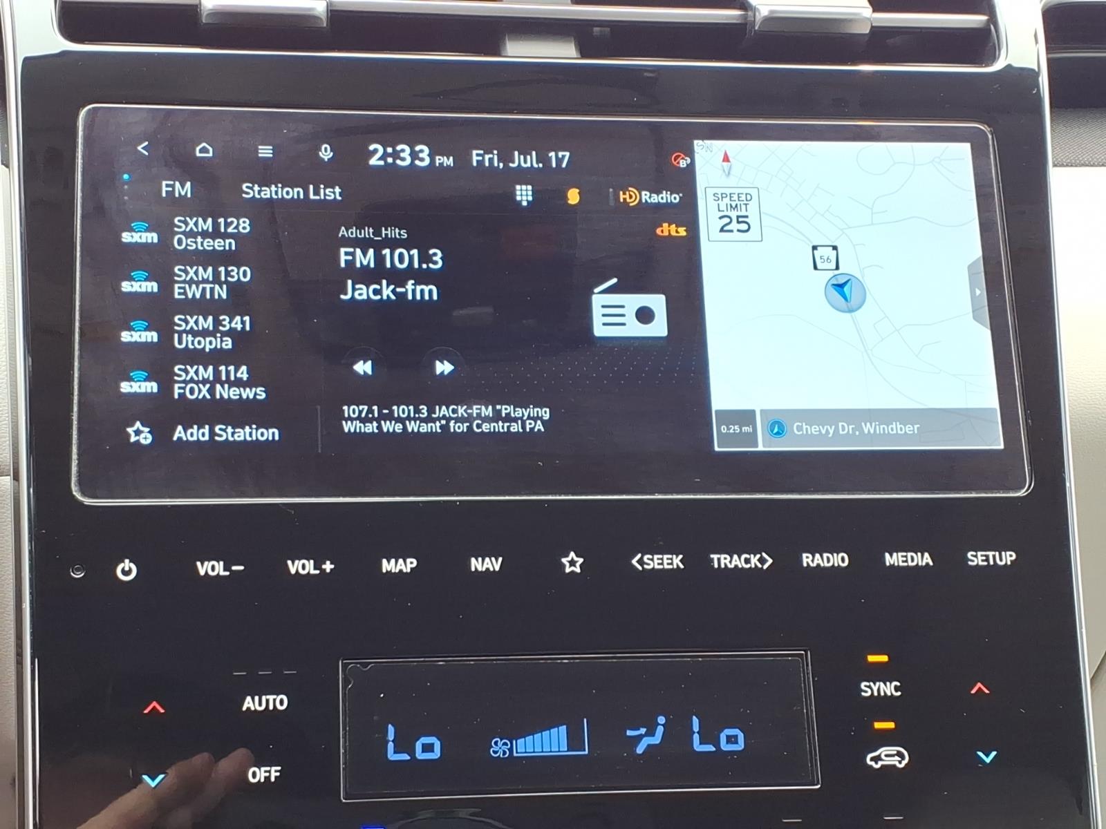 2022 Hyundai TUCSON Limited Deep Sea at Memorial Highway Chevrolet