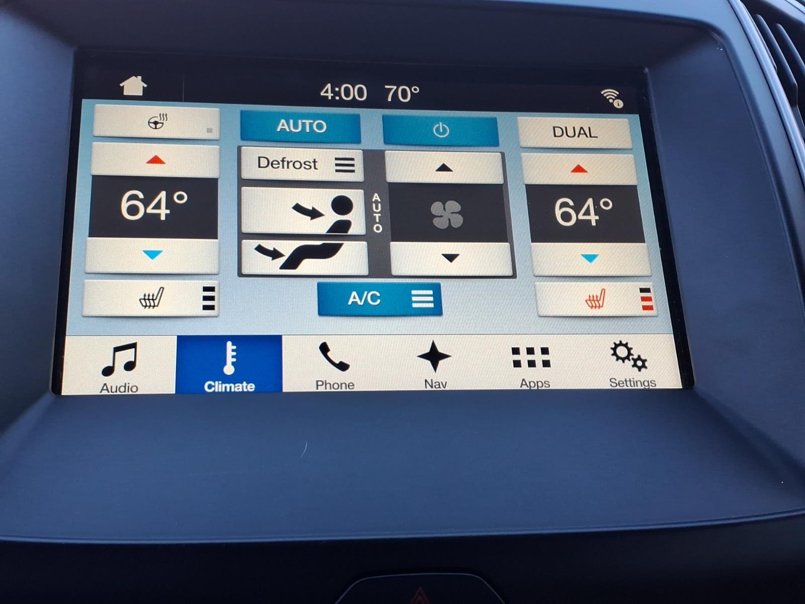 2018 Ford Edge photo 20 of 28