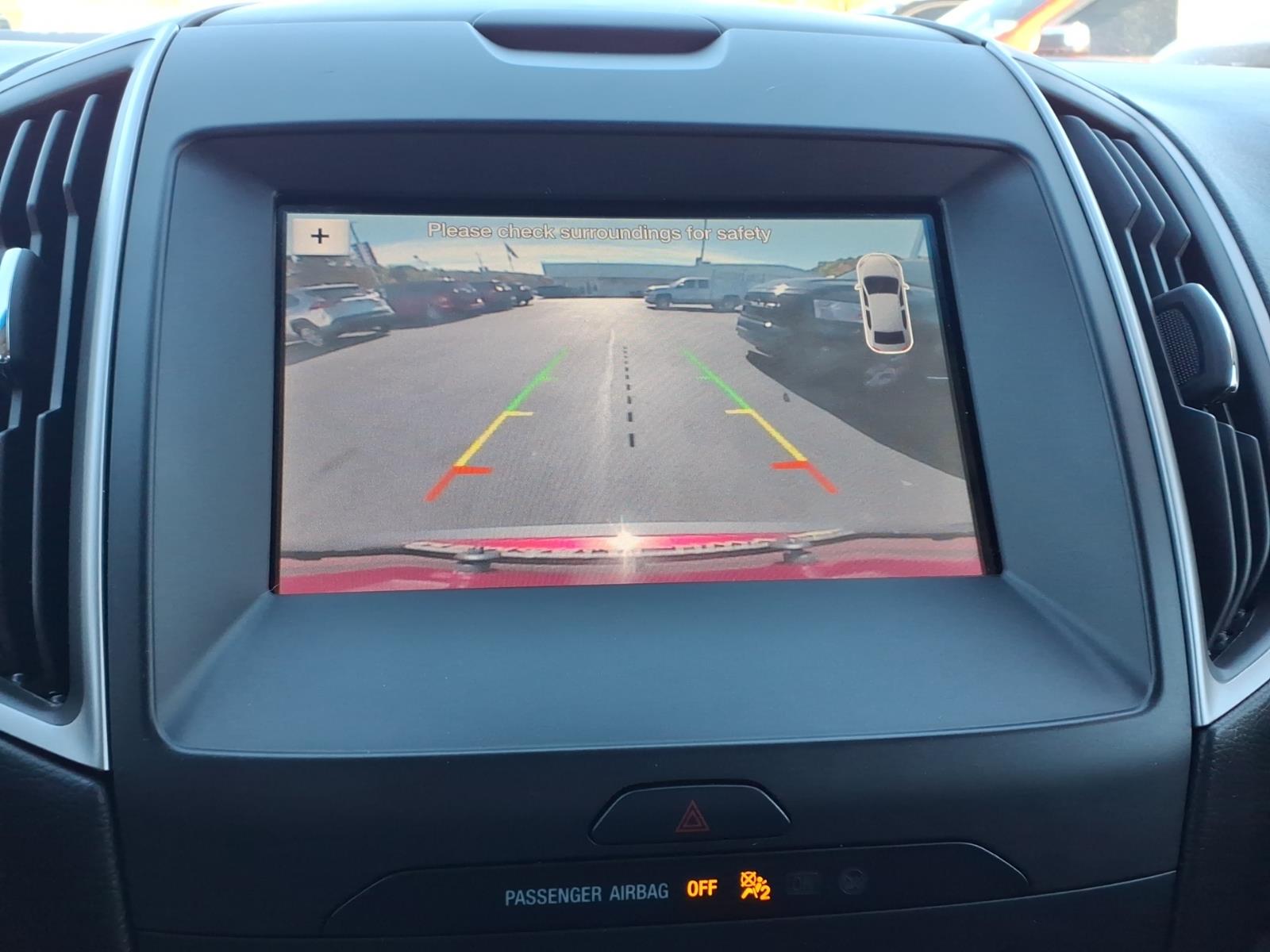 2019 Ford Edge photo 21 of 26