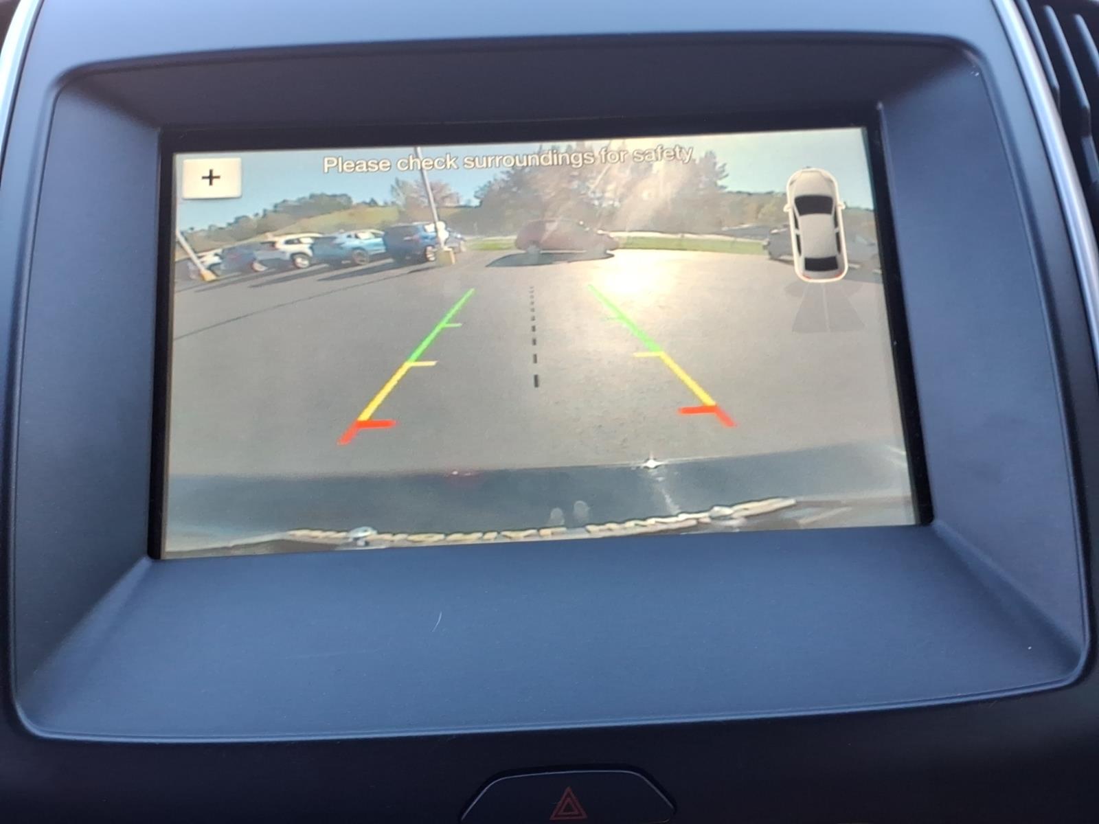 2018 Ford Edge photo 21 of 28