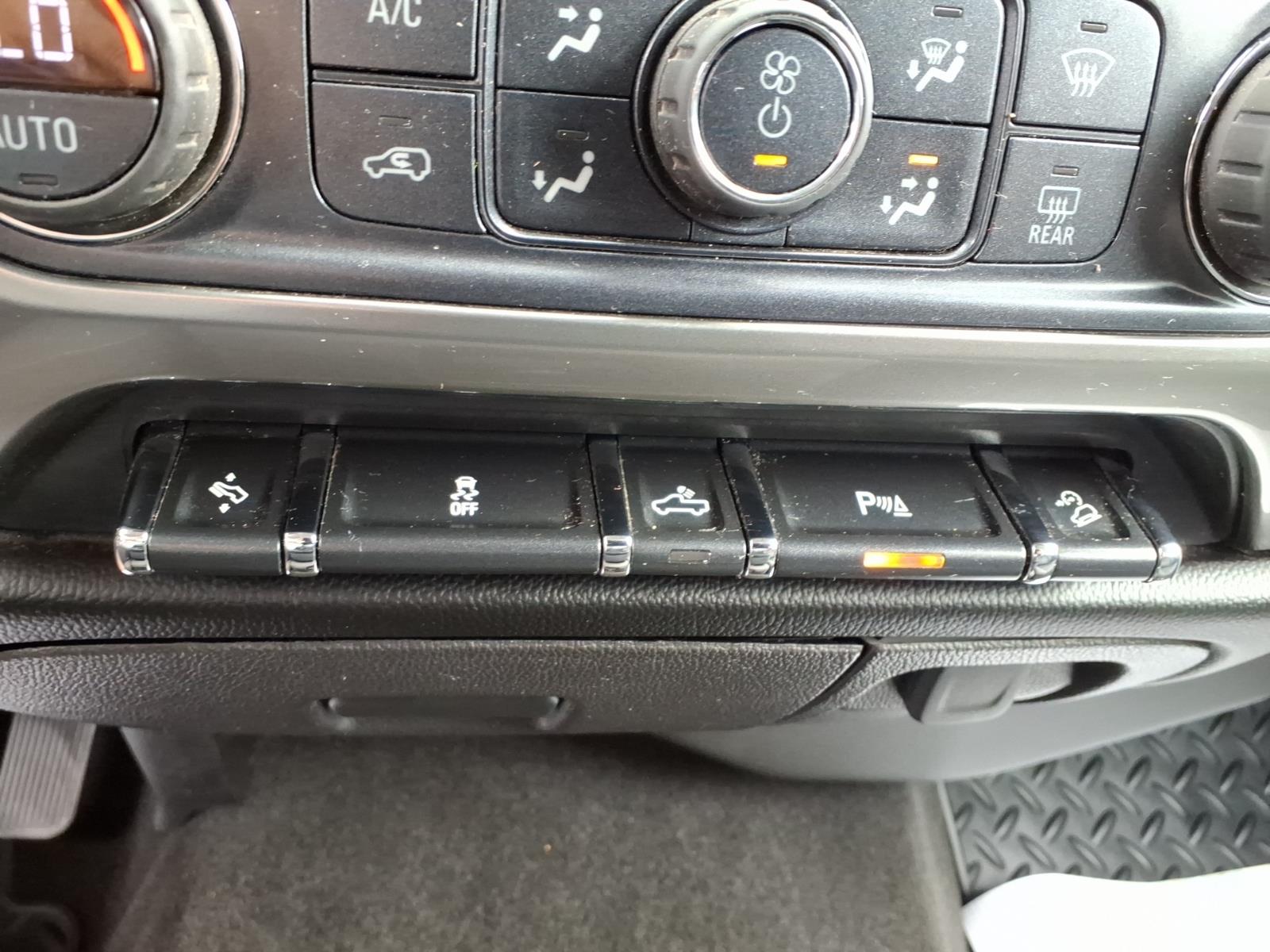 2018 Chevrolet Silverado 1500 photo 24 of 26