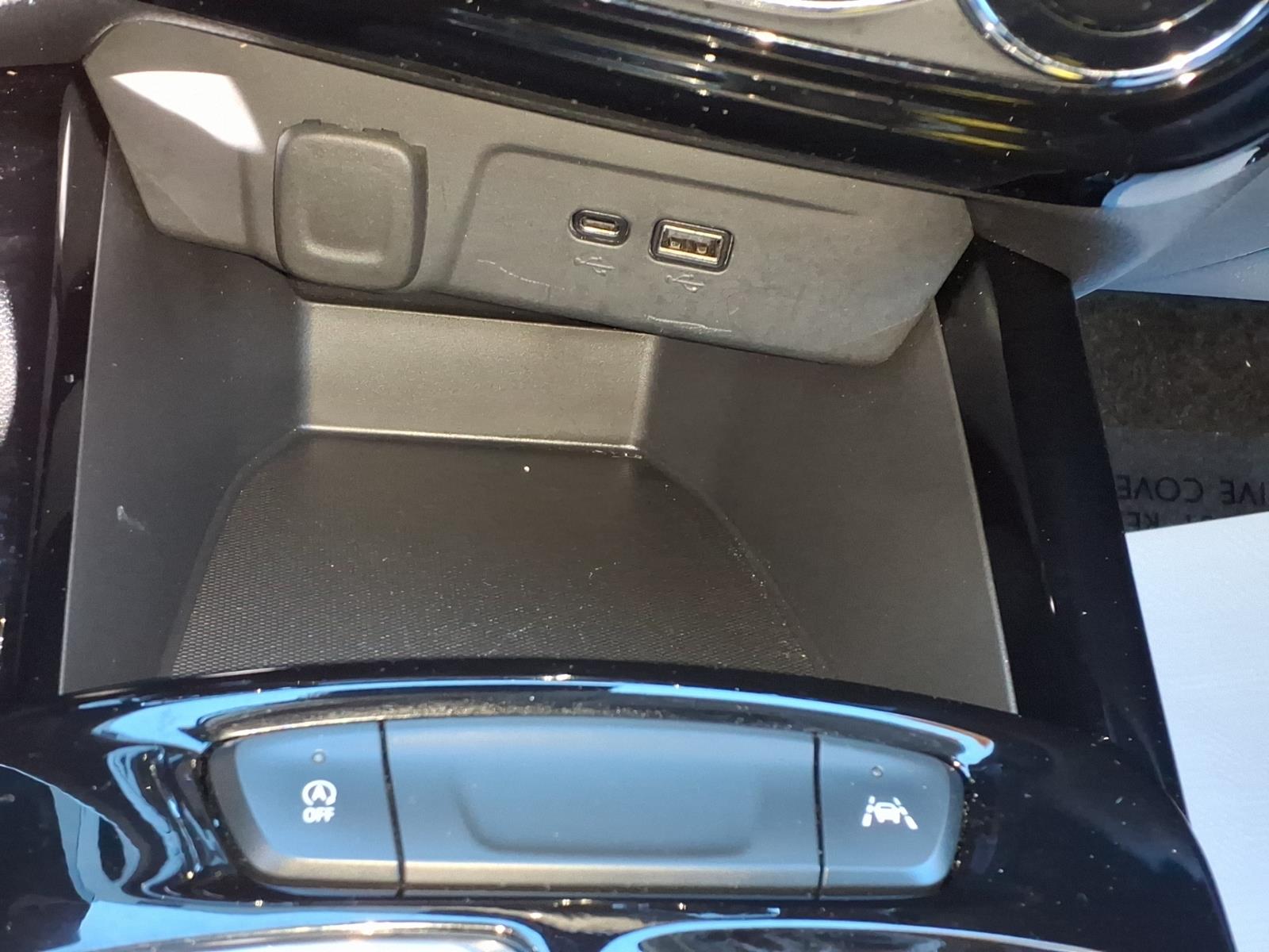 2024 Chevrolet Trax photo 24 of 27