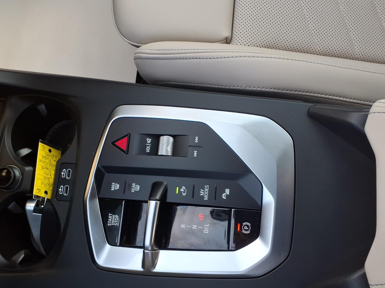 2025 BMW 2 Series photo 24 of 27
