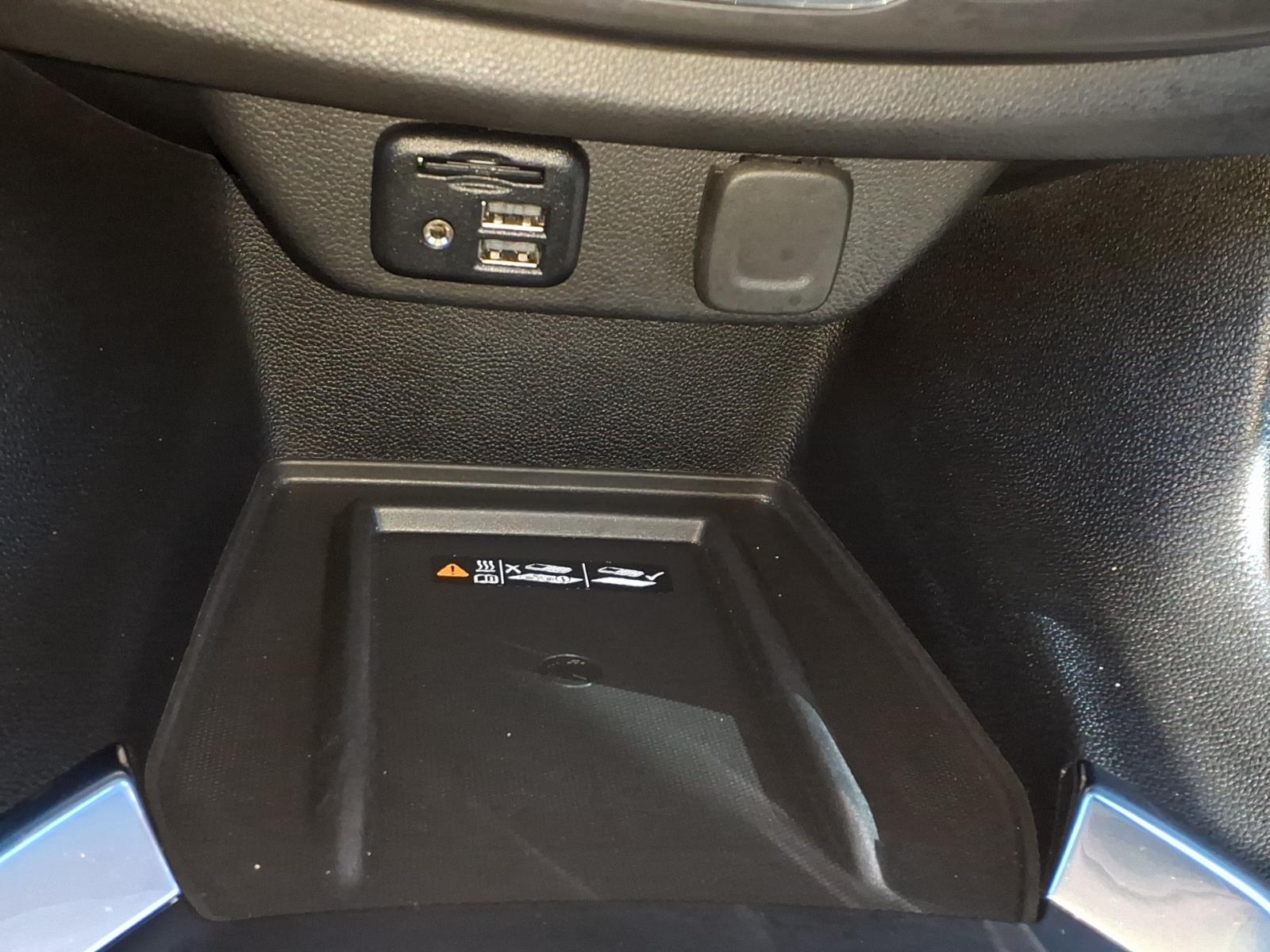 2020 Chevrolet Traverse photo 25 of 29