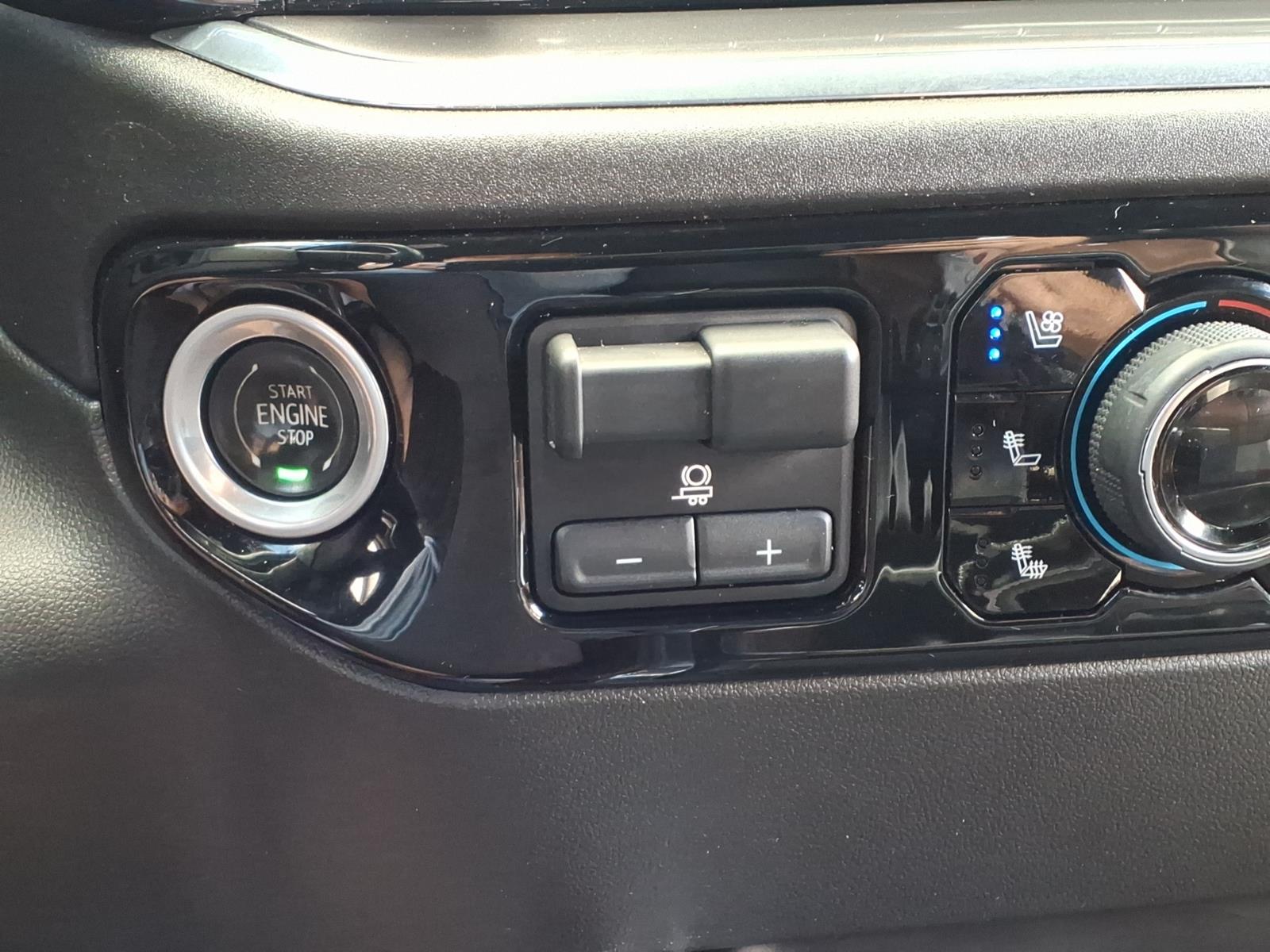 2024 Chevrolet Silverado 2500HD photo 25 of 29