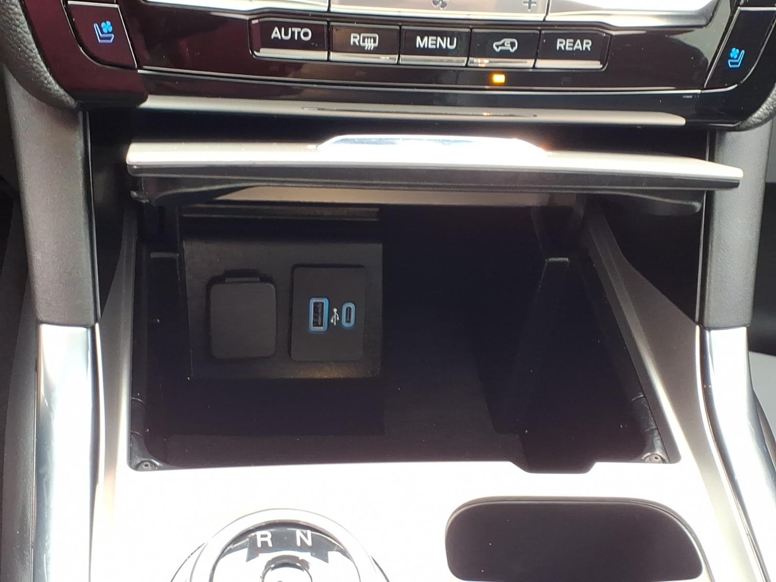 2023 Ford Explorer Limited Iconic Silver at Memorial Highway Chevrolet