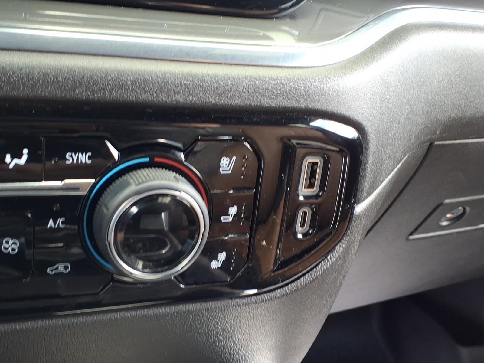 2024 Chevrolet Silverado 2500HD photo 26 of 29