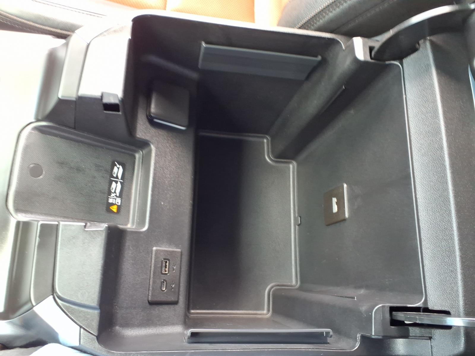 2024 Chevrolet Silverado 2500HD photo 27 of 29