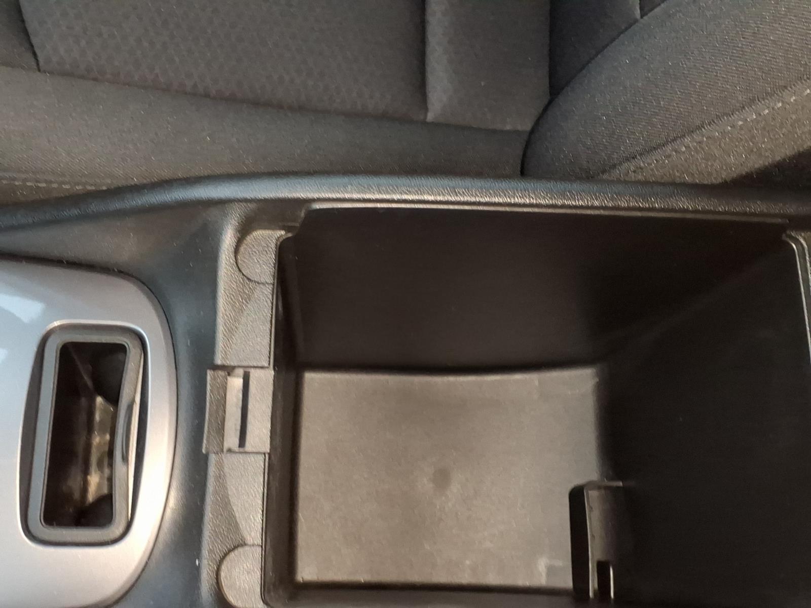 2018 Chevrolet Malibu photo 28 of 30