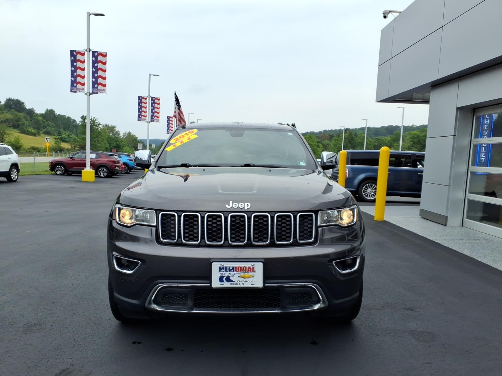 2019 Jeep Grand Cherokee Limited Billet Silver Metallic Clear Coat at Team Chevrolet Buick GMC